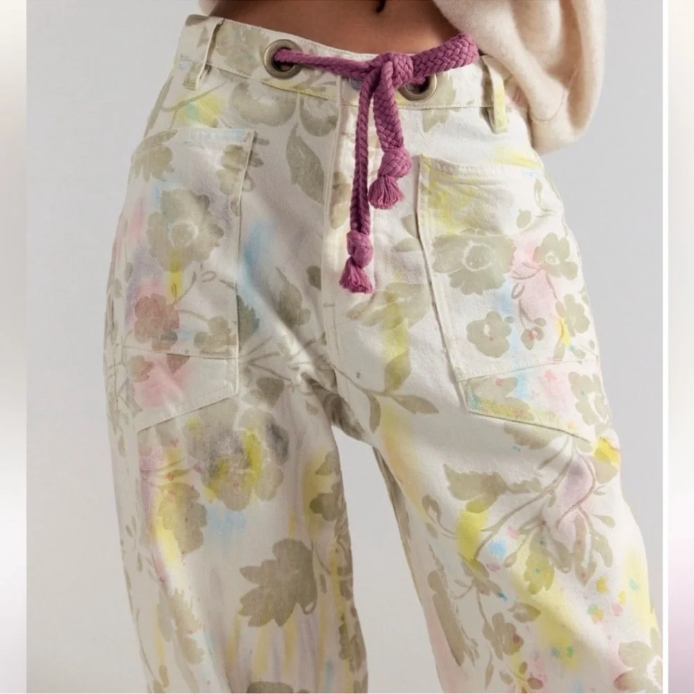 Free People We The Free Moxie Floral Printed Flocked Barrel Jeans 29